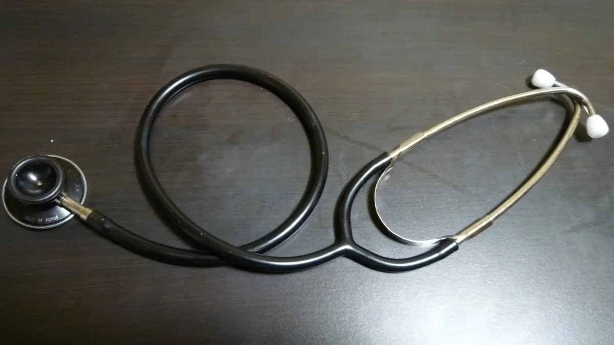 A stethoscope on a table